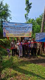 PEMBUKAAN JALAN USAHA TANI PADUKUHAN SUMBERTETES
